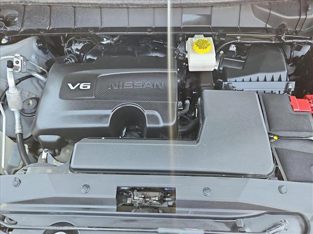Vehicle image 25 of 27