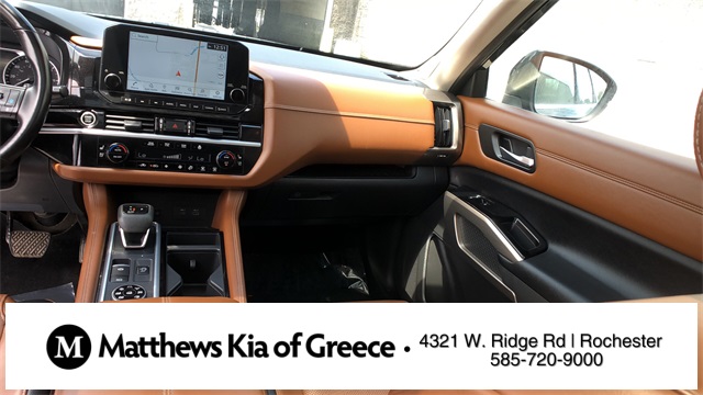 Vehicle image 16 of 36