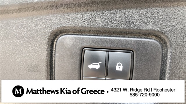 Vehicle image 25 of 36