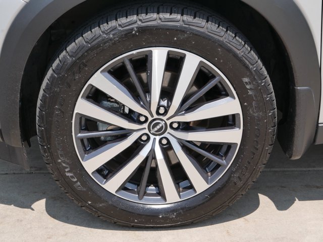Vehicle image 15 of 36