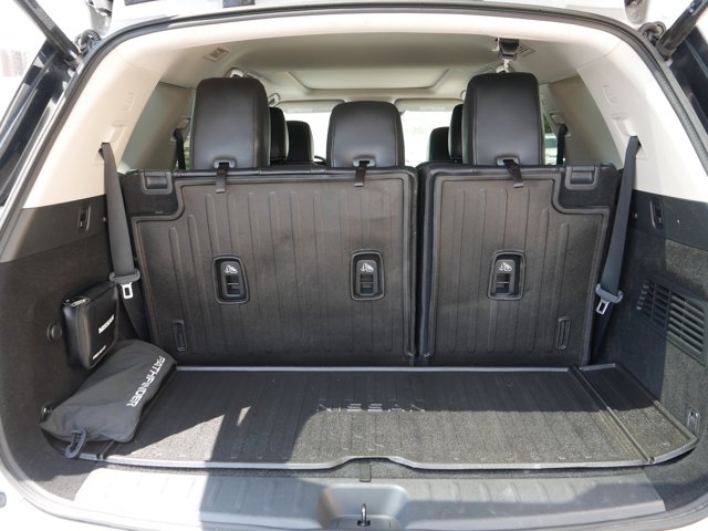 Vehicle image 18 of 36