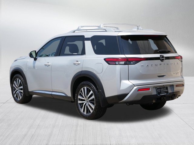 Vehicle image 7 of 36