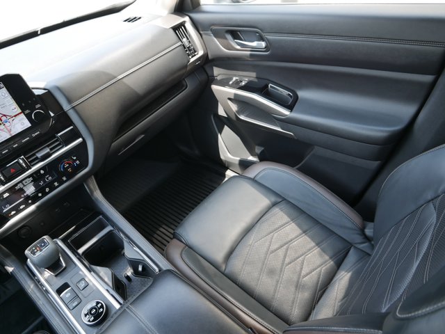 Vehicle image 11 of 36