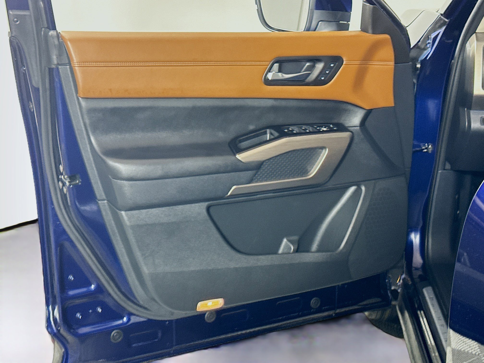 Vehicle image 20 of 41