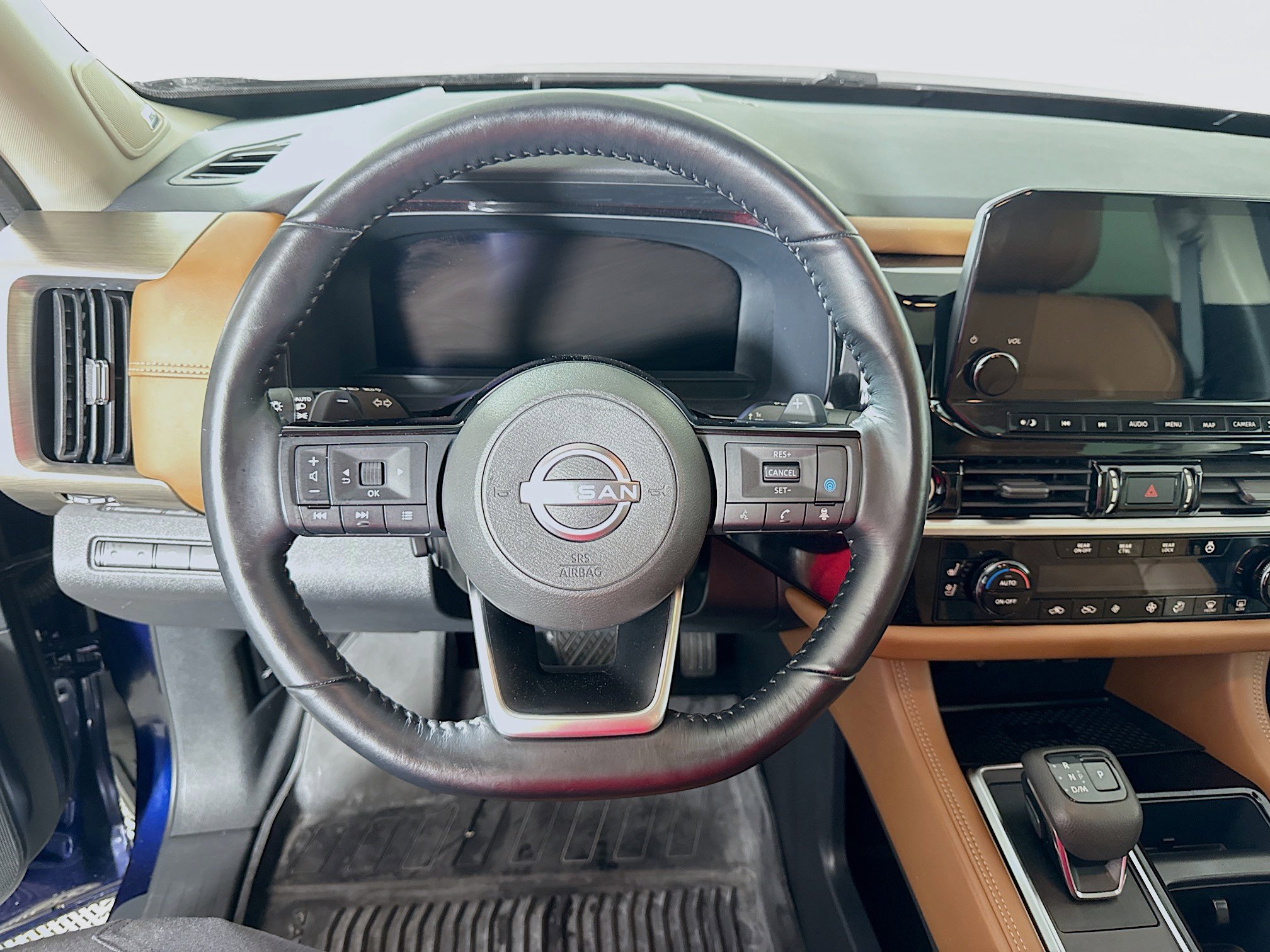 Vehicle image 12 of 41