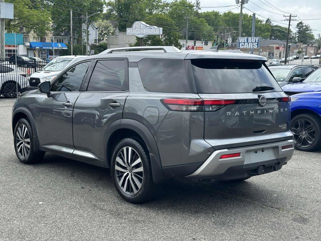 Vehicle image 7 of 34