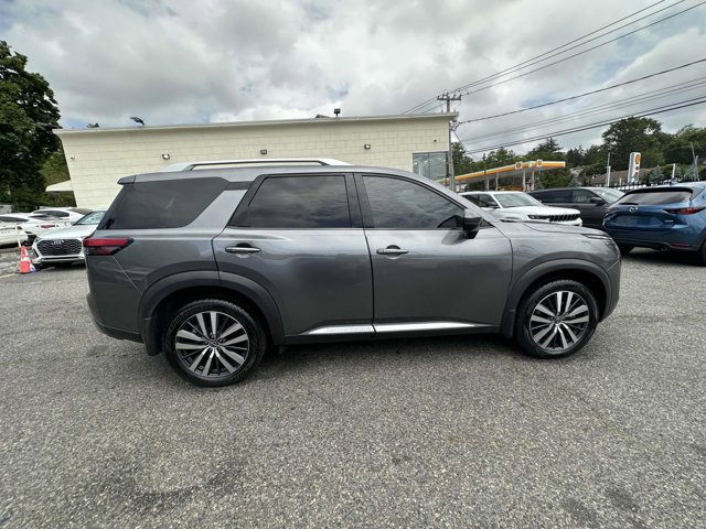 Vehicle image 4 of 34