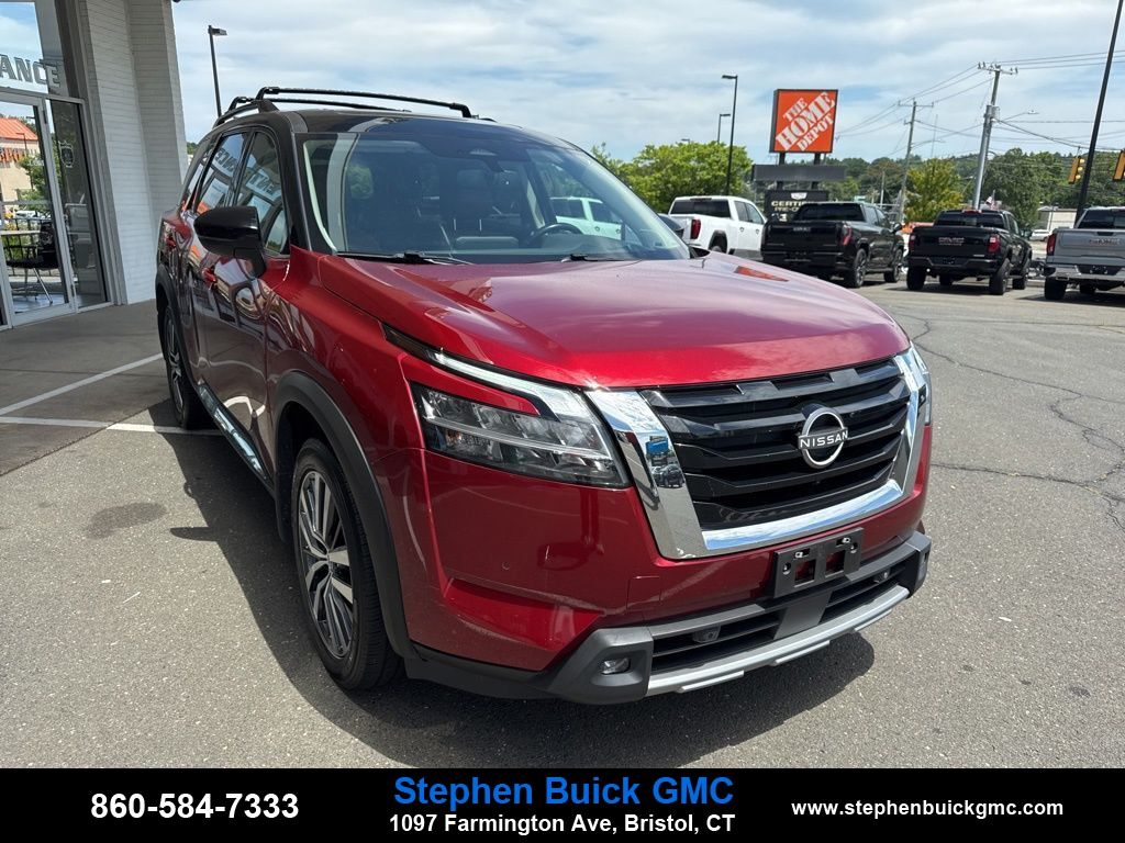 Vehicle image 3 of 29