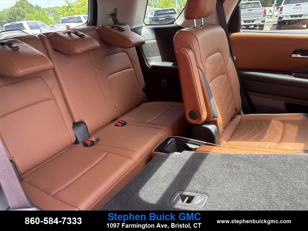 Vehicle image 13 of 29