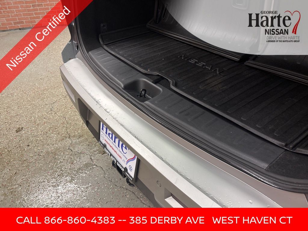 Vehicle image 30 of 71