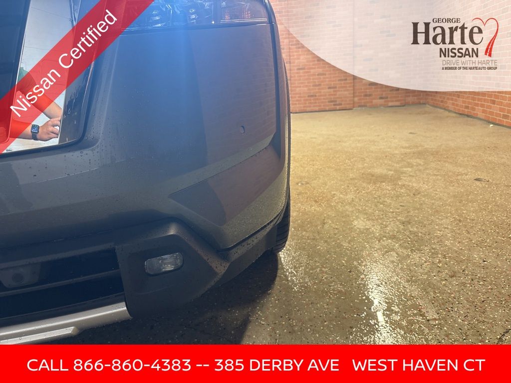 Vehicle image 43 of 71