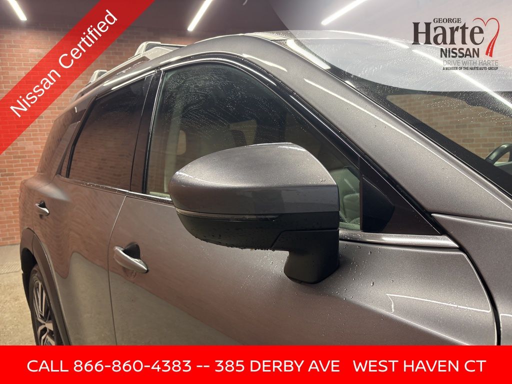Vehicle image 57 of 71