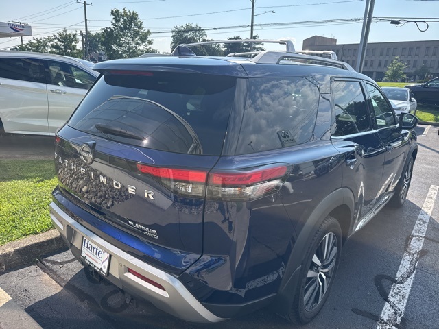 Vehicle image 5 of 23