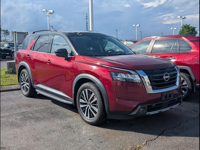 Vehicle image 3 of 21