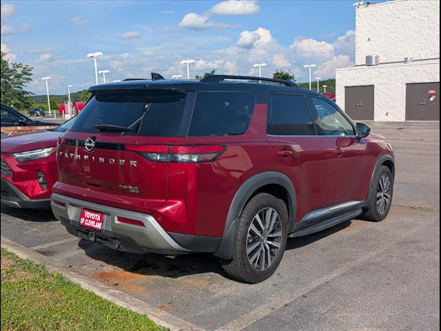 Vehicle image 4 of 21