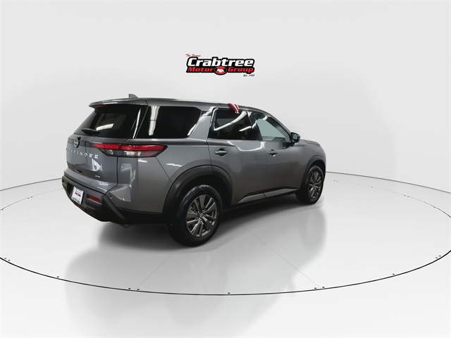 Vehicle image 6 of 23