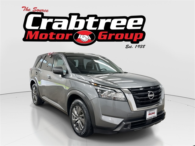 Vehicle image 4 of 23