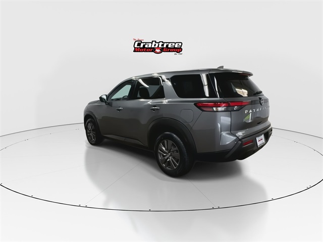 Vehicle image 8 of 23