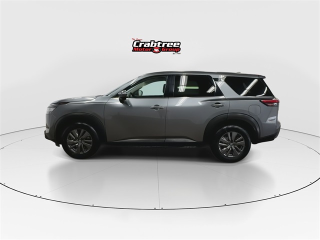 Vehicle image 9 of 23
