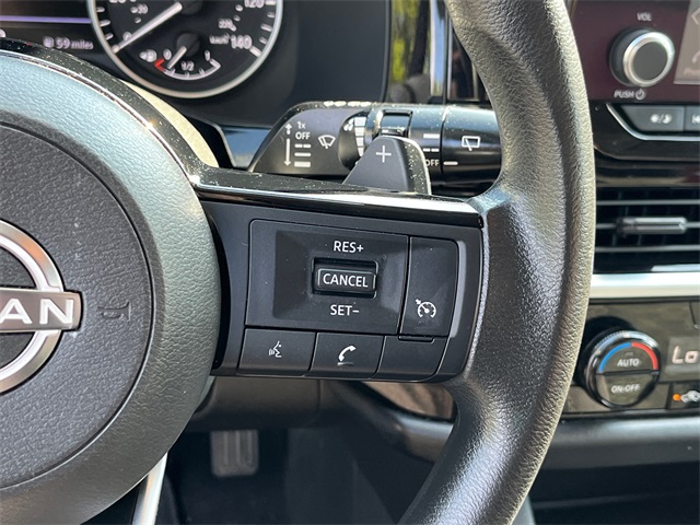 Vehicle image 17 of 27