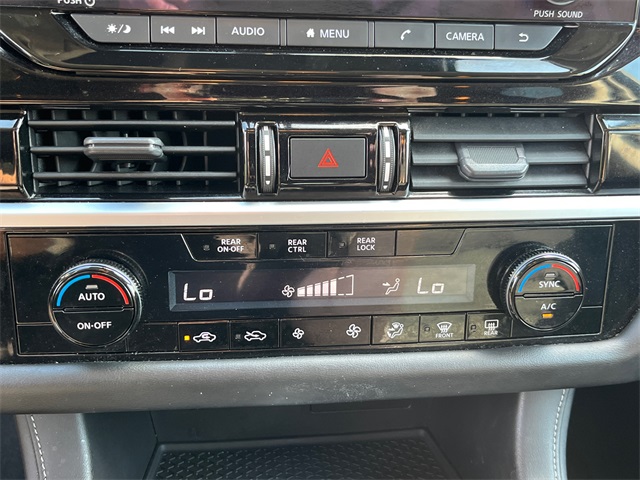 Vehicle image 26 of 27