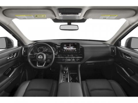 Vehicle image 15 of 18