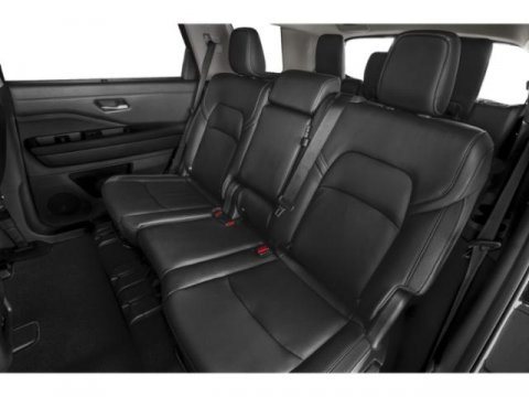Vehicle image 13 of 18