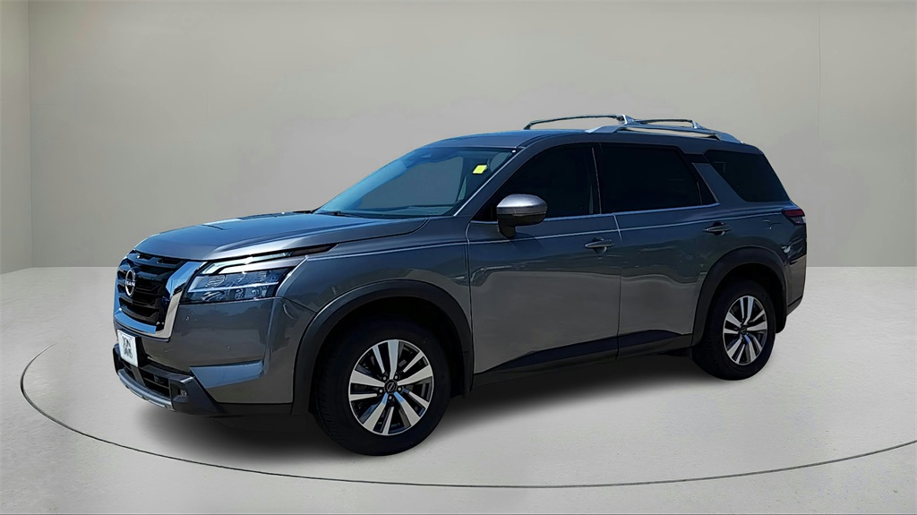 Vehicle image 1 of 42