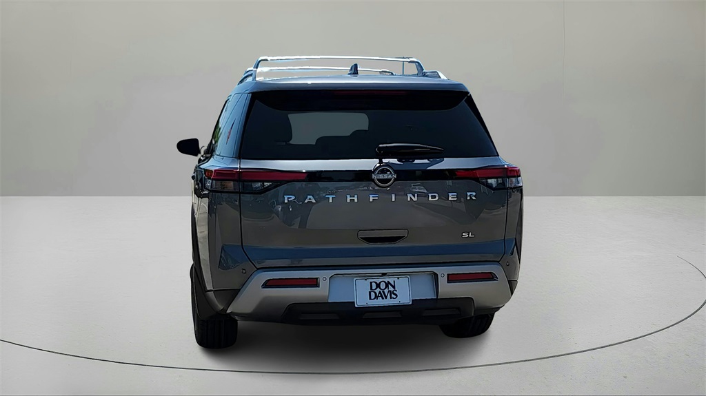 Vehicle image 6 of 42