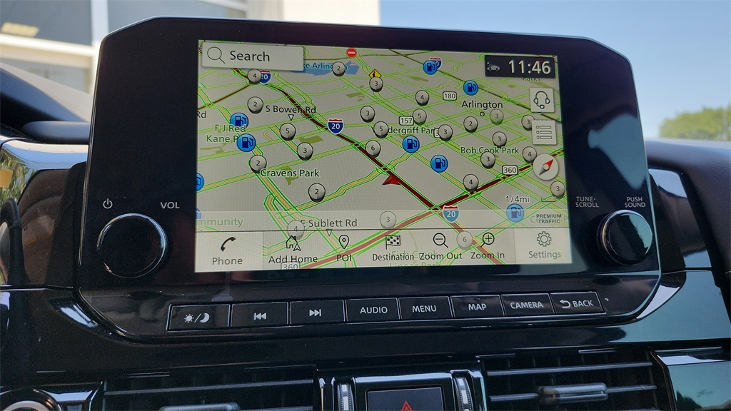Vehicle image 21 of 42