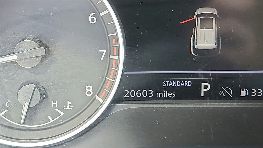 Vehicle image 20 of 42