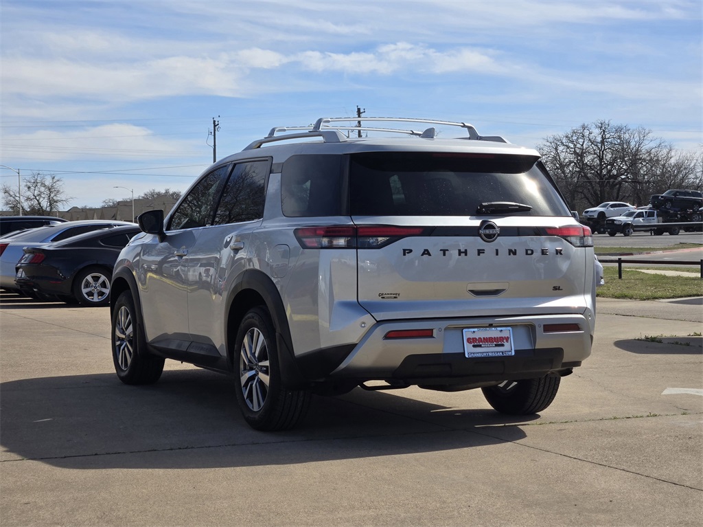 Vehicle image 4 of 30