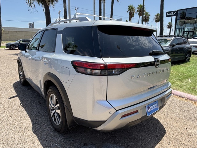 Vehicle image 5 of 15