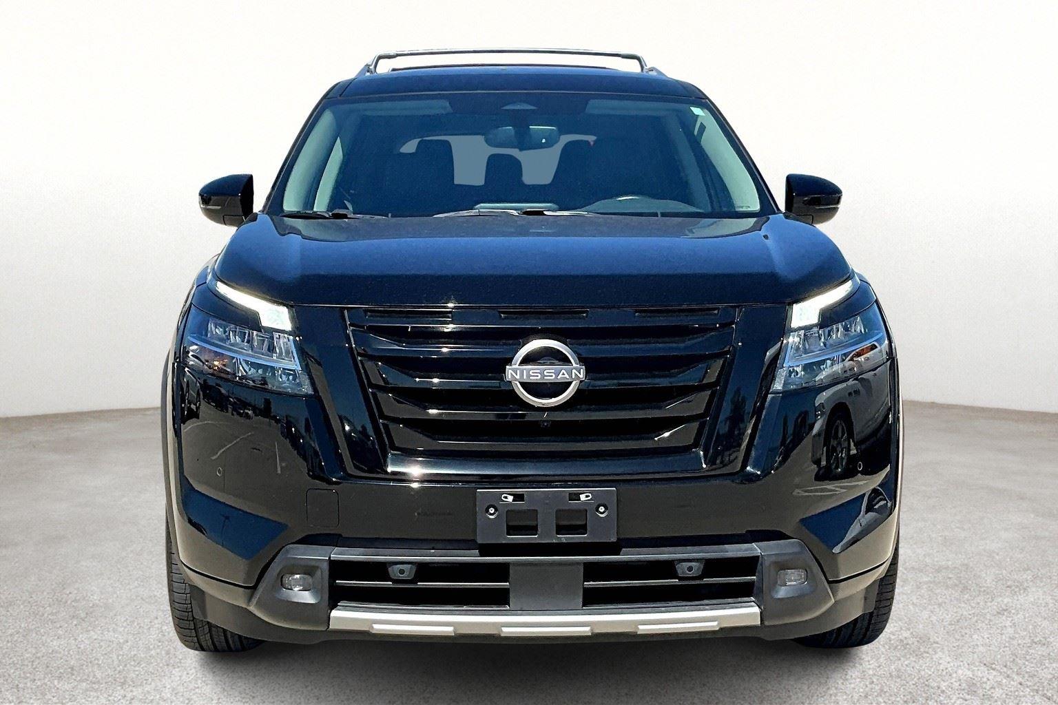Vehicle image 2 of 42