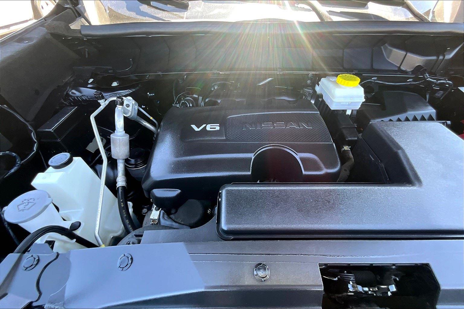 Vehicle image 14 of 42