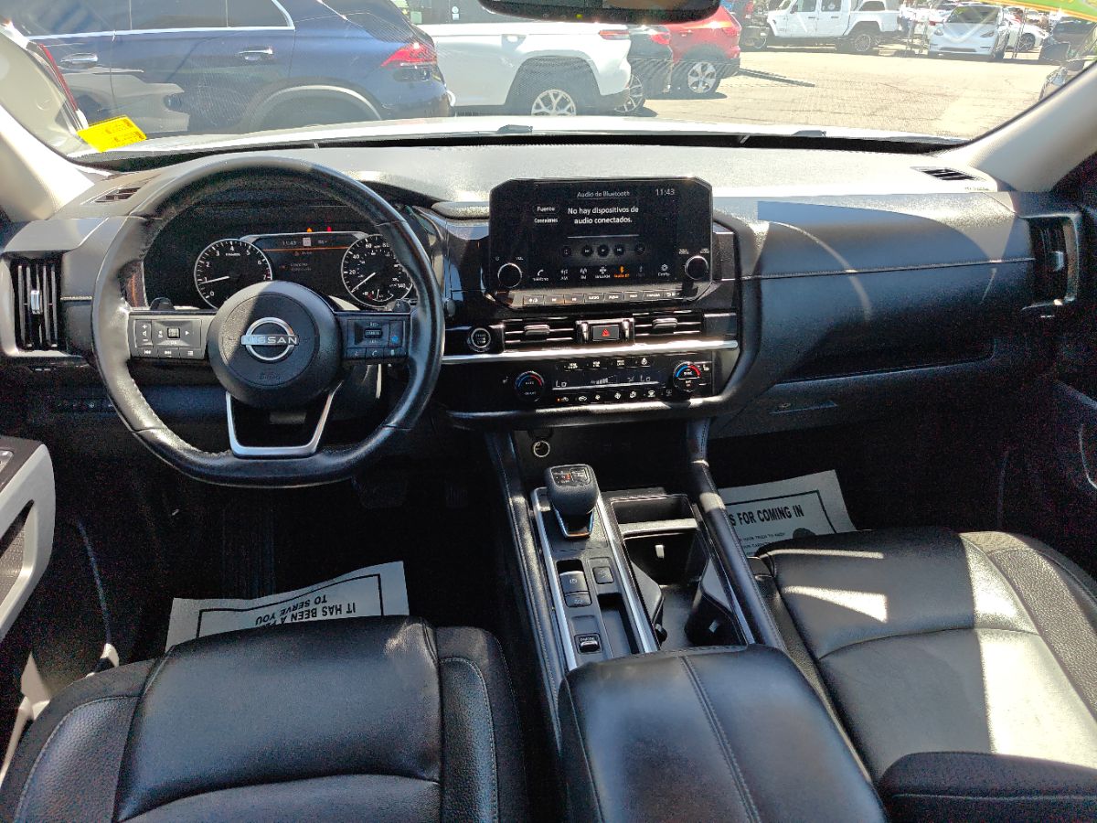 Vehicle image 22 of 35