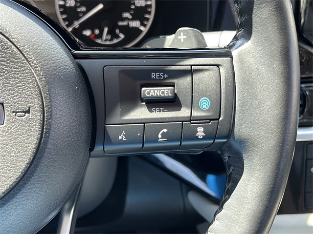 Vehicle image 16 of 31