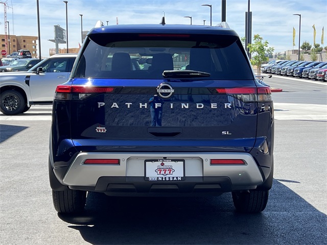 Vehicle image 6 of 31