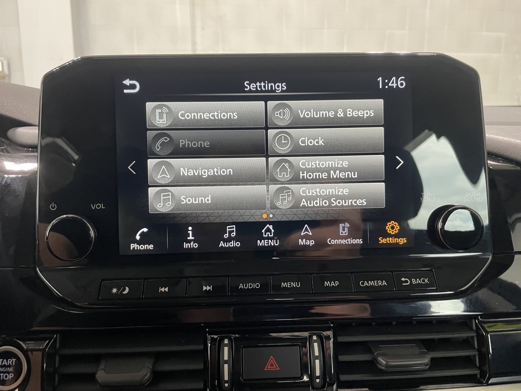 Vehicle image 36 of 39