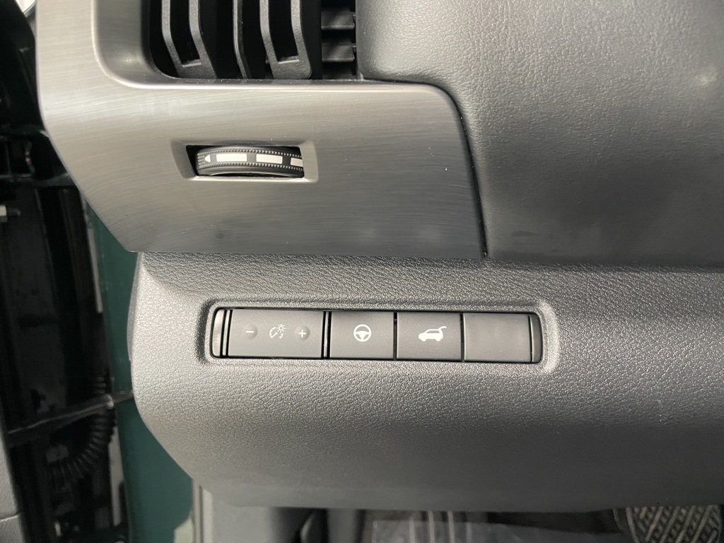 Vehicle image 29 of 39