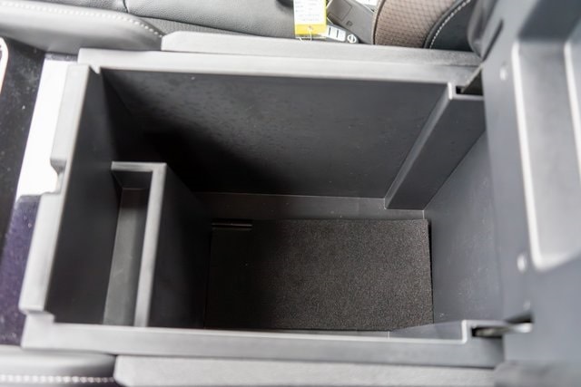 Vehicle image 24 of 35