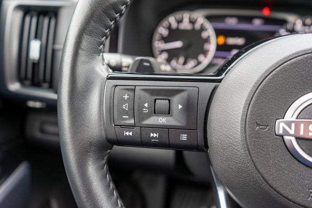 Vehicle image 16 of 35