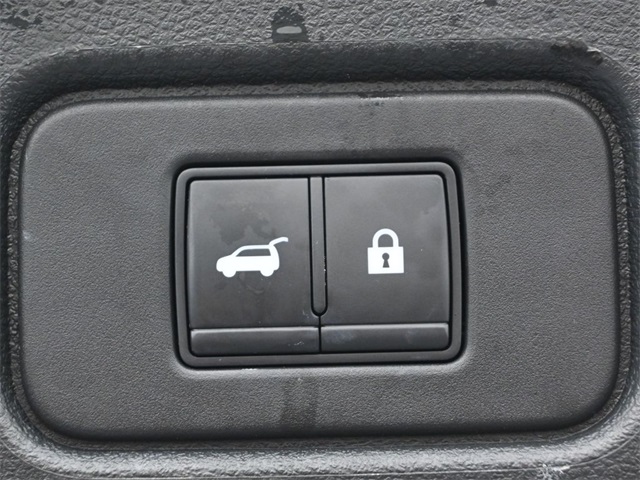 Vehicle image 50 of 69