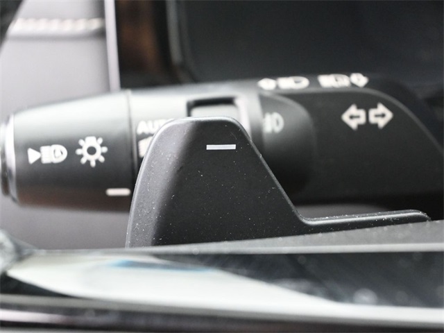 Vehicle image 61 of 69