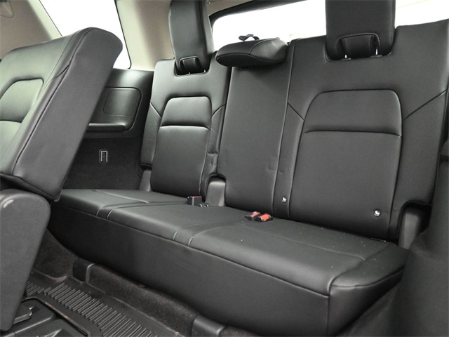 Vehicle image 38 of 69