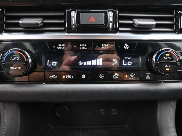 Vehicle image 47 of 69
