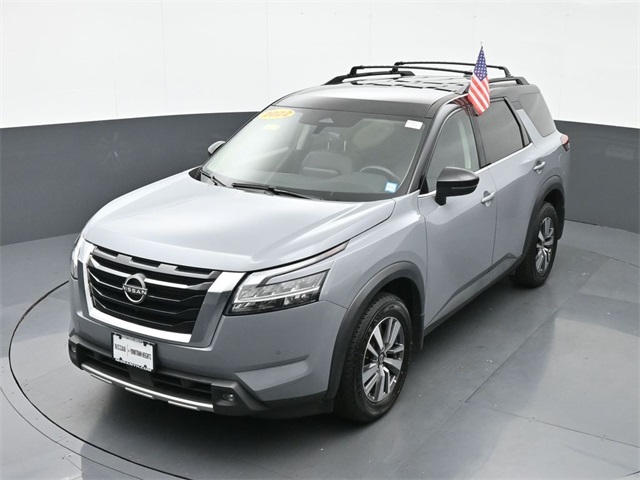 Vehicle image 5 of 69