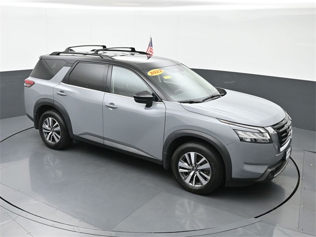 Vehicle image 12 of 69