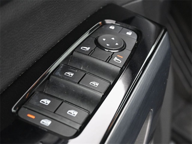 Vehicle image 52 of 69