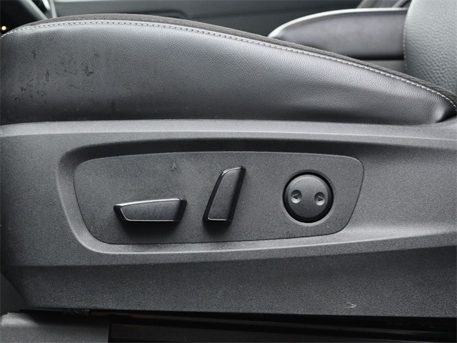 Vehicle image 56 of 69